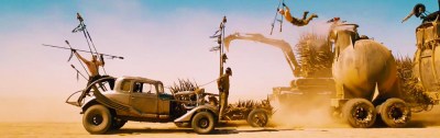 Mad Max 4 Fury Road Chase Tom Hardy, Charlize Theron, Nicholas Hoult, Hugh Keays-Byrne, Rosie Huntington-Whiteley, Riley Keough, Zoë Kravitz, Abbey Lee, Courtney Eaton, Josh Helman, iOTA 2