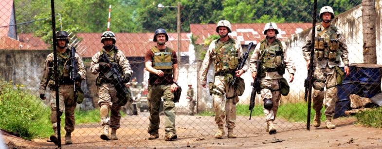 Generation Kill Battalion Unit Alexander Skarsgård, James Ransone, Lee Tergesen, Jon Huertas, Stark Sands, Billy Lush, Jonah Lotan, Wilson Bethel, Pawel Szajda, Chance Kelly, Eric Ladin,