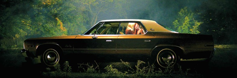 It Follows Car Wheelchair Tarantino Maika Monroe, Keir Gilchrist, Olivia Luccardi, Lili Sepe, Daniel Zovatto, Jake Weary, Bailey Spry, Debbie Williams, Ruby Harris, Leisa Pulido, Ele Bardha