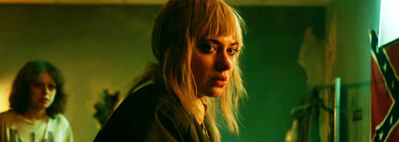 green-room-confederate-flag-pout-bomber-jacket-anton-yelchin-alia-shawkat-joe-cole-callum-turner-imogen-poots-patrick-stewart-macon-blair-mark-webber-kai-lennox-eric-edelstein-samuel-summer