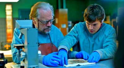The Autopsy of Jane Doe Emile Hirsch, Brian Cox, Ophelia Lovibond, Michael McElhatton, Olwen Kelly, Parker Sawyers,  André Øvredal